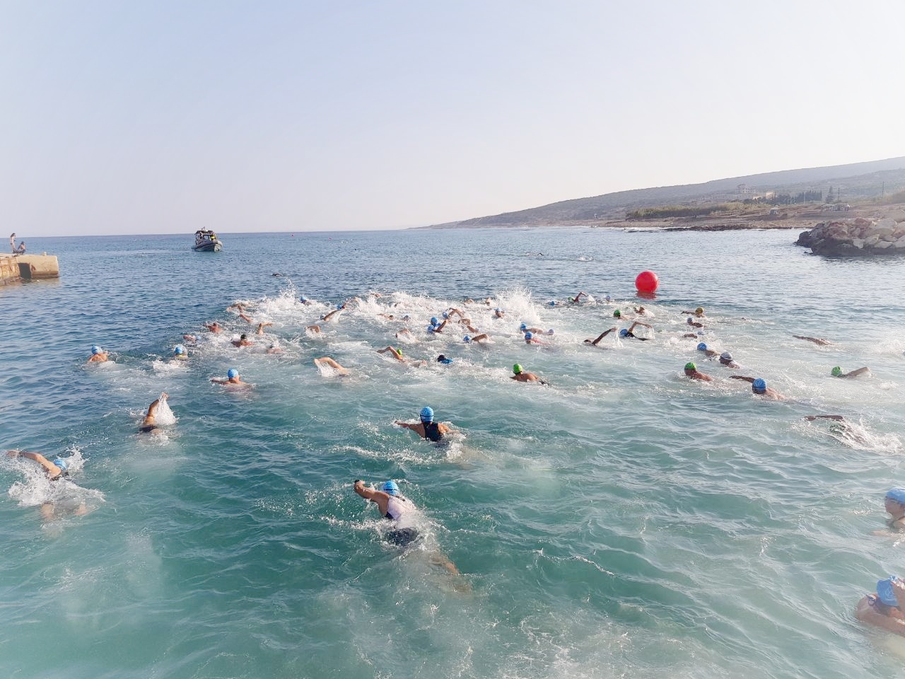 pasukan-garuda-indobatt-raih-prestasi-terbaik-kejuaraan-triathlon-di-lebanon_20180919_105956.jpg