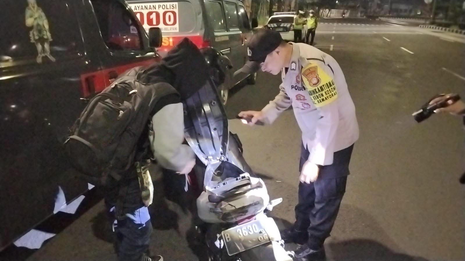 patroli-malam1111.jpg