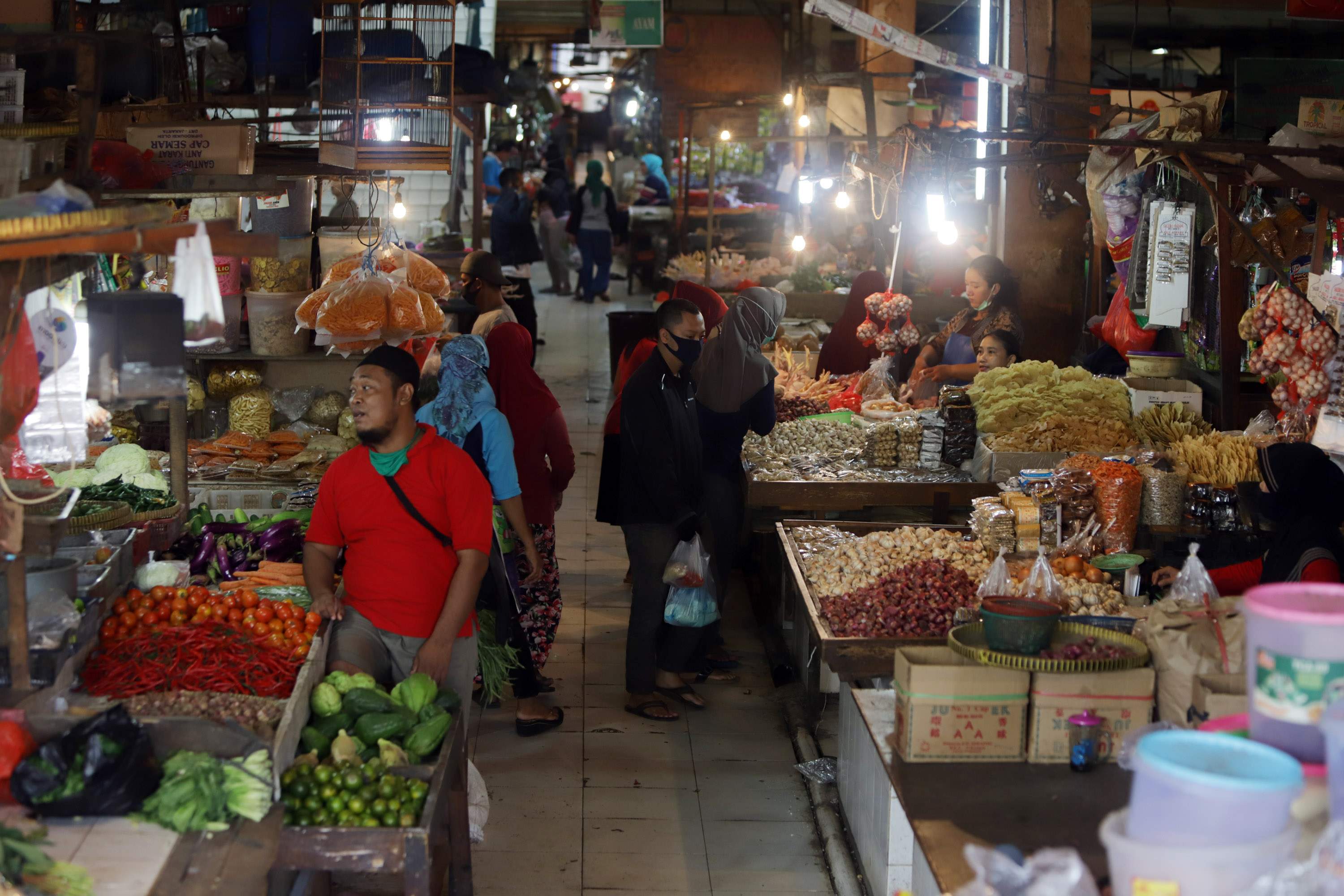 pd-pasar-jaya-terapkan-belanja-daring_20200411_204347.jpg