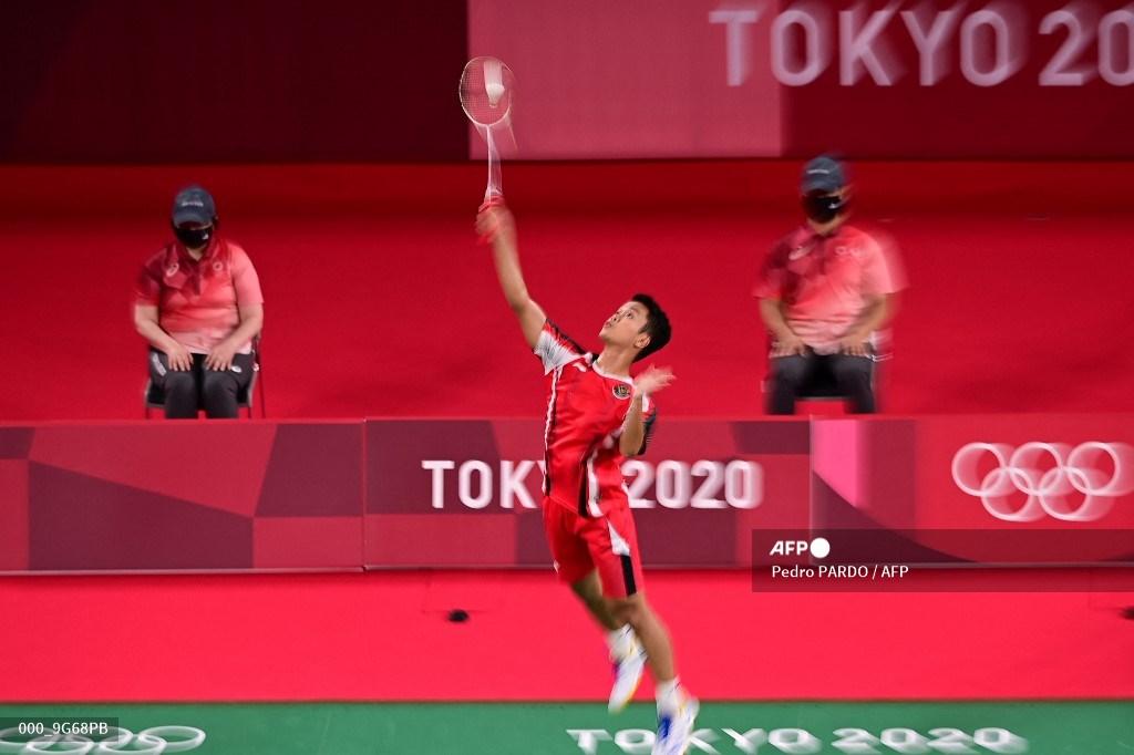 pebulu-tangkis-indonesia-anthony-sinisuka-ginting-melepaskan-smash.jpg