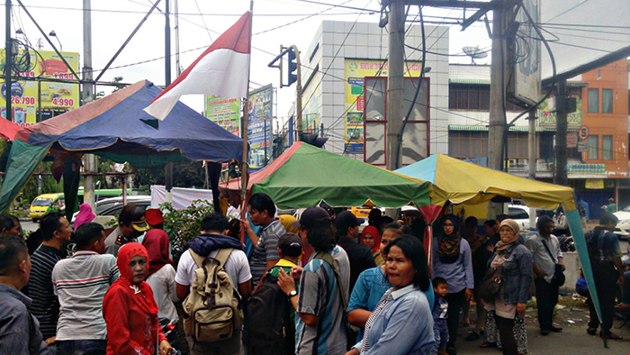 pedagang-pasar-aksara-medan_20160721_133914.jpg
