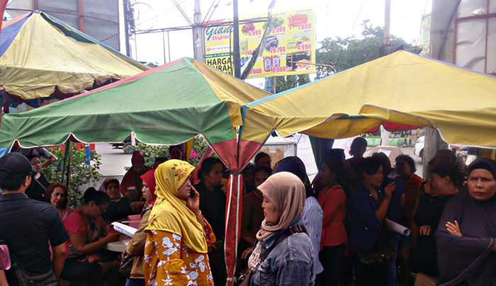 pedagang-pasar-aksara-medan_20160721_134519.jpg