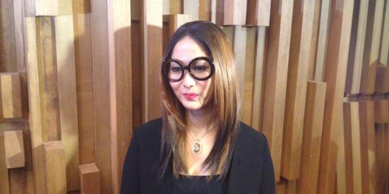 pedangdut-inul-daratista_20160107_225353.jpg