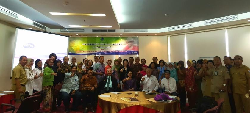 pekerja-lanjut-usia_20170614_183432.jpg