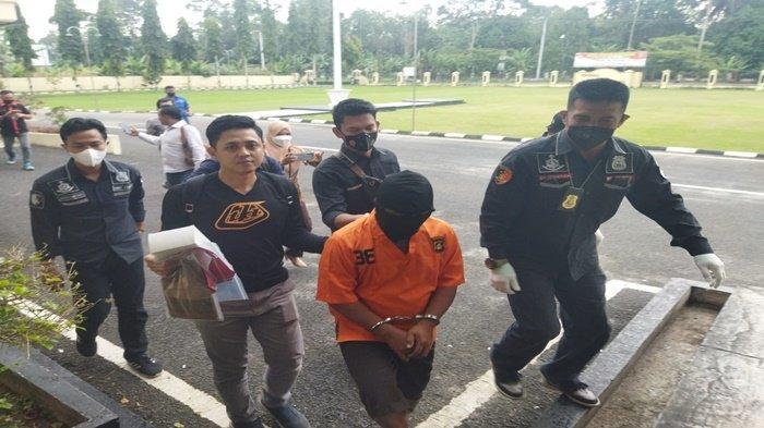 pelaku-eencabulan-terhadap-santriwati-di-oku-selatan.jpg