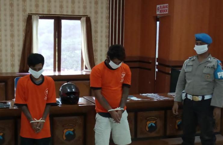 pelaku-yang-bernama-bayu-tiko-27-dan-heri-sartono-dwi-saputro-alias-solopok-22-di-polres-klaten.jpg