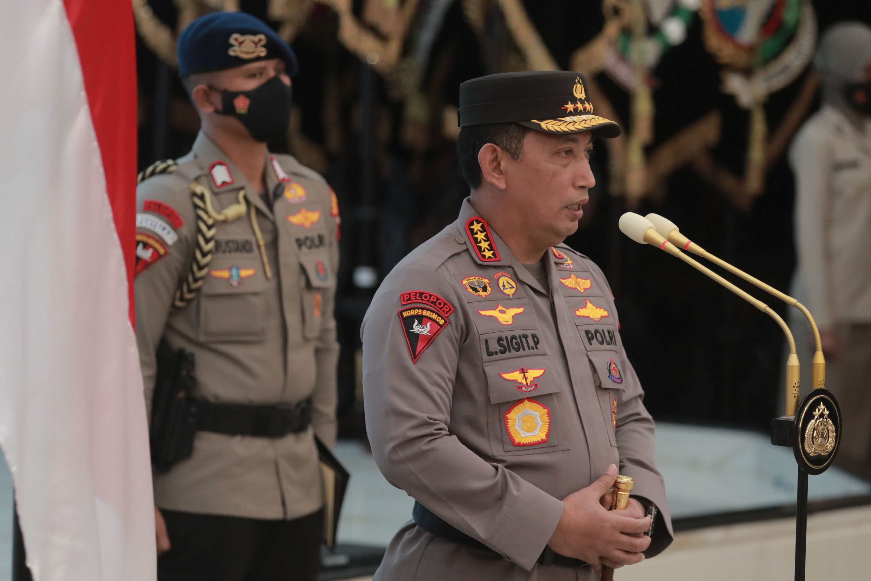 pelantikan-mantan-pegawai-kpk-jadi-asn-polri_20211209_172603.jpg
