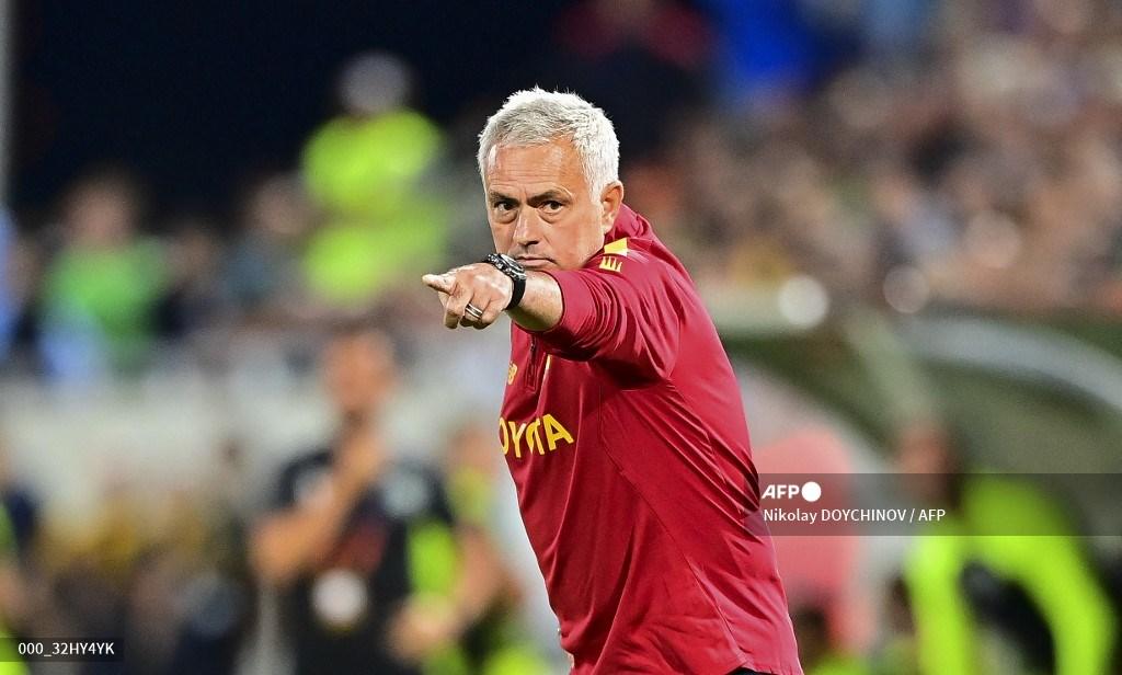 pelatih-as-roma-jose-mourinho-memberi-syarat-saat-lawan-ludogorets.jpg