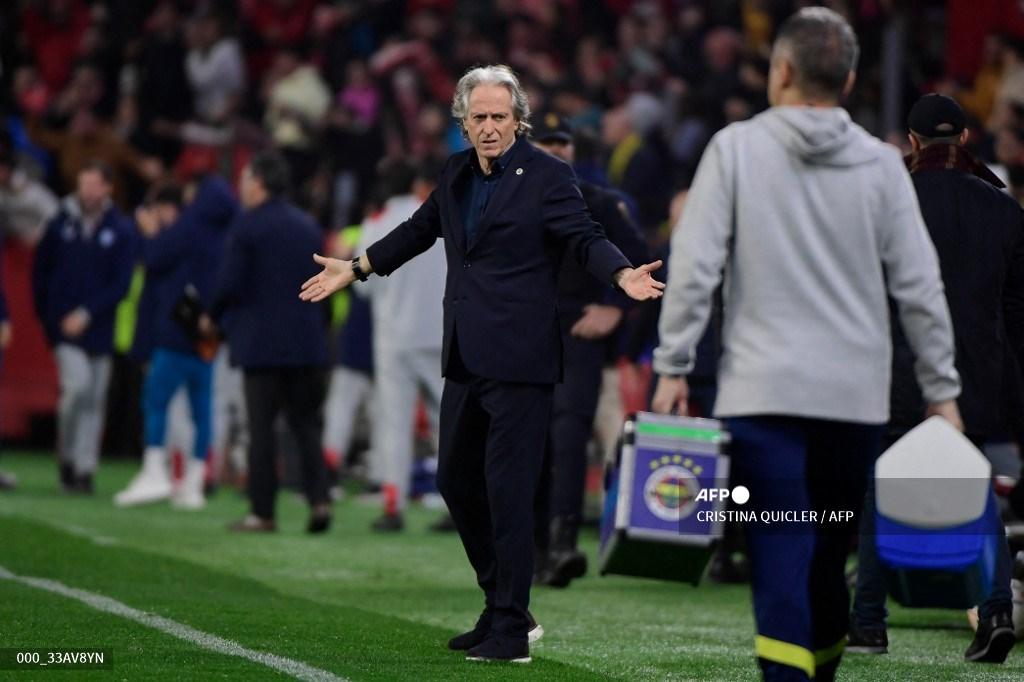 pelatih-fenerbahce-asal-portugal-jorge-jesus.jpg