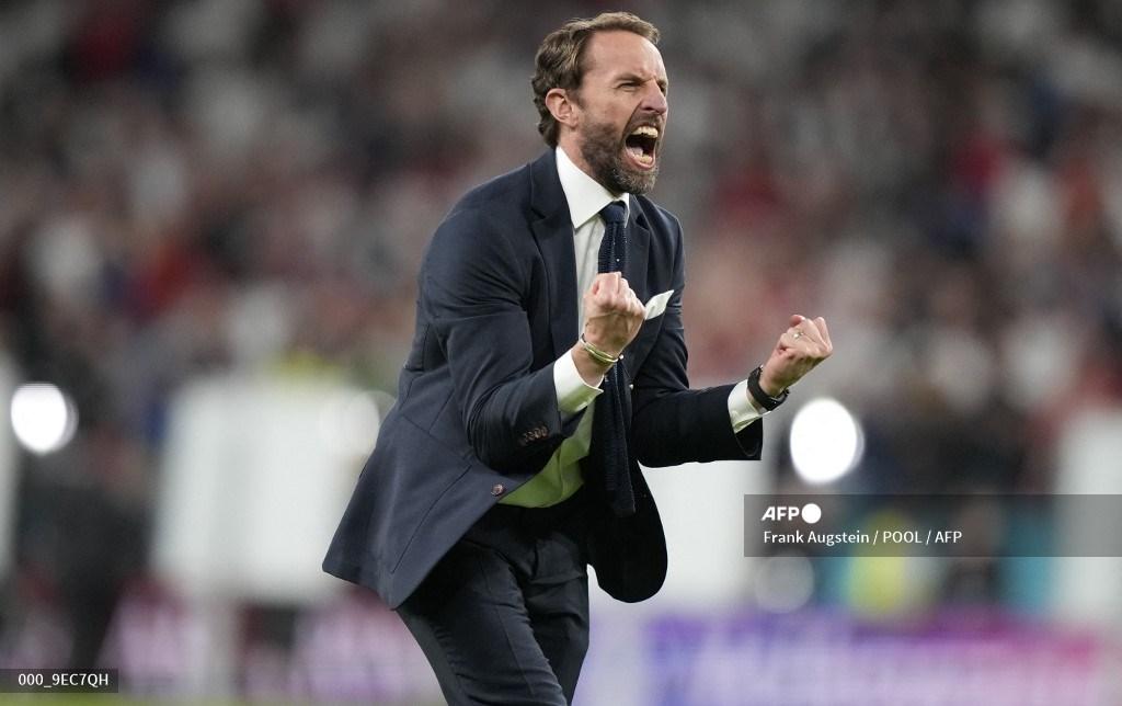 pelatih-inggris-gareth-southgate-merayakan-setelah-memenangkan-semifinal-euro-2021.jpg