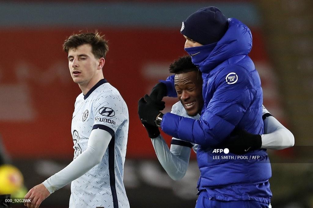 pelatih-kepala-chelsea-jerman-thomas-tuchel-kanan-memeluk-callum-hudson-odoi.jpg