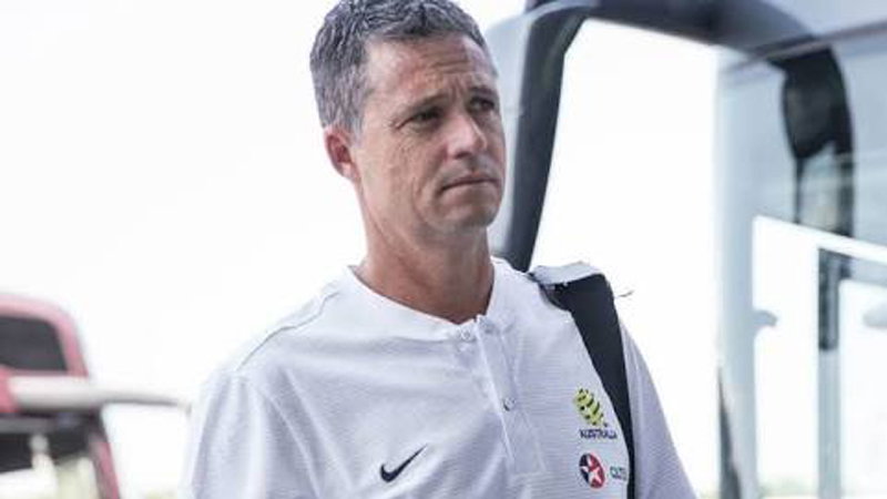 pelatih-timnas-u-16-australia-trevor-morgan_20180929_154045.jpg
