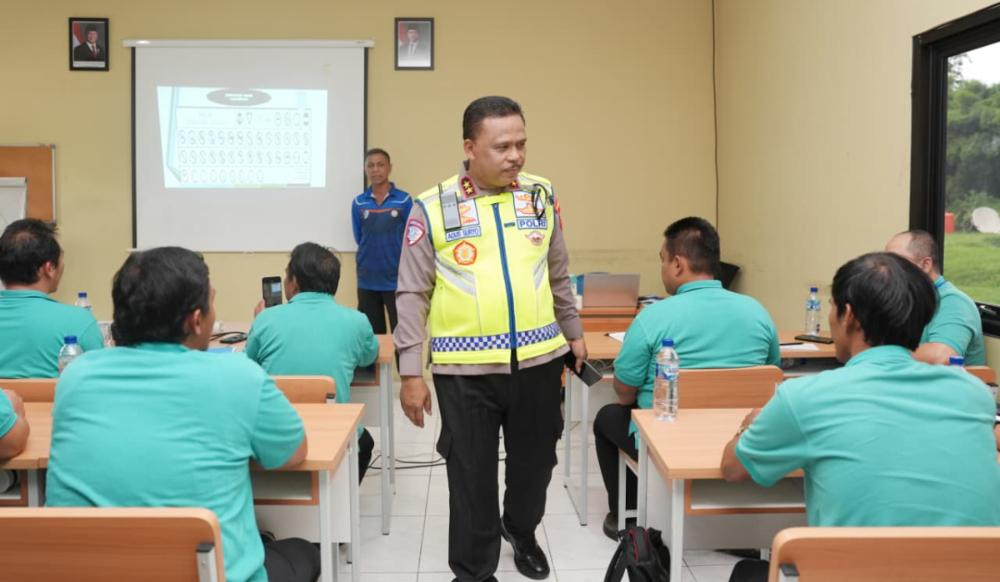 pelatihan-pengemudi-taksi.jpg