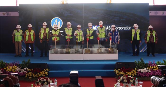 peletakan-batu-pertama-pabrik-kcc-glass-corporation.jpg
