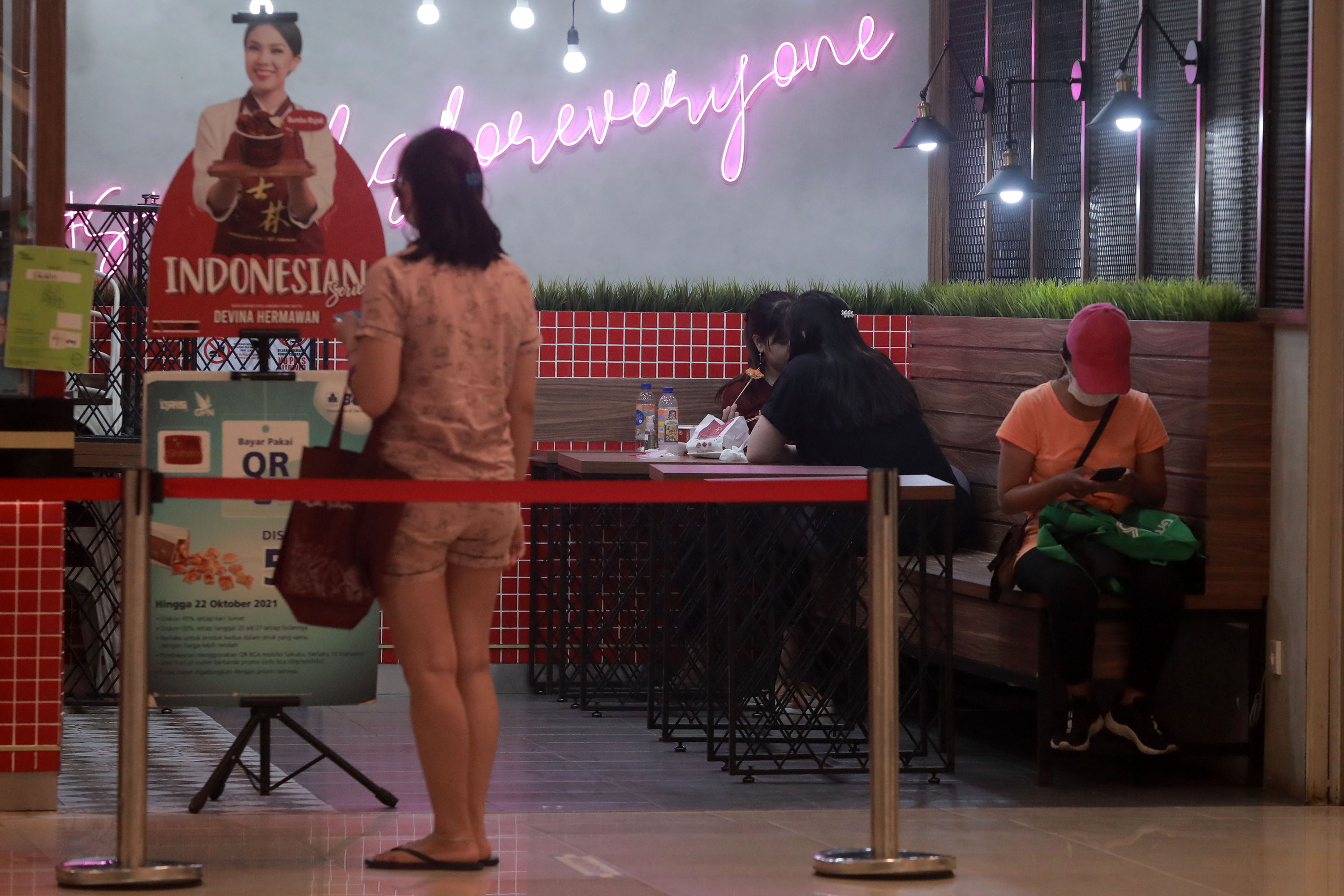 pelonggaran-peraturan-ppkm-level-4-di-restoran_20210820_194122.jpg