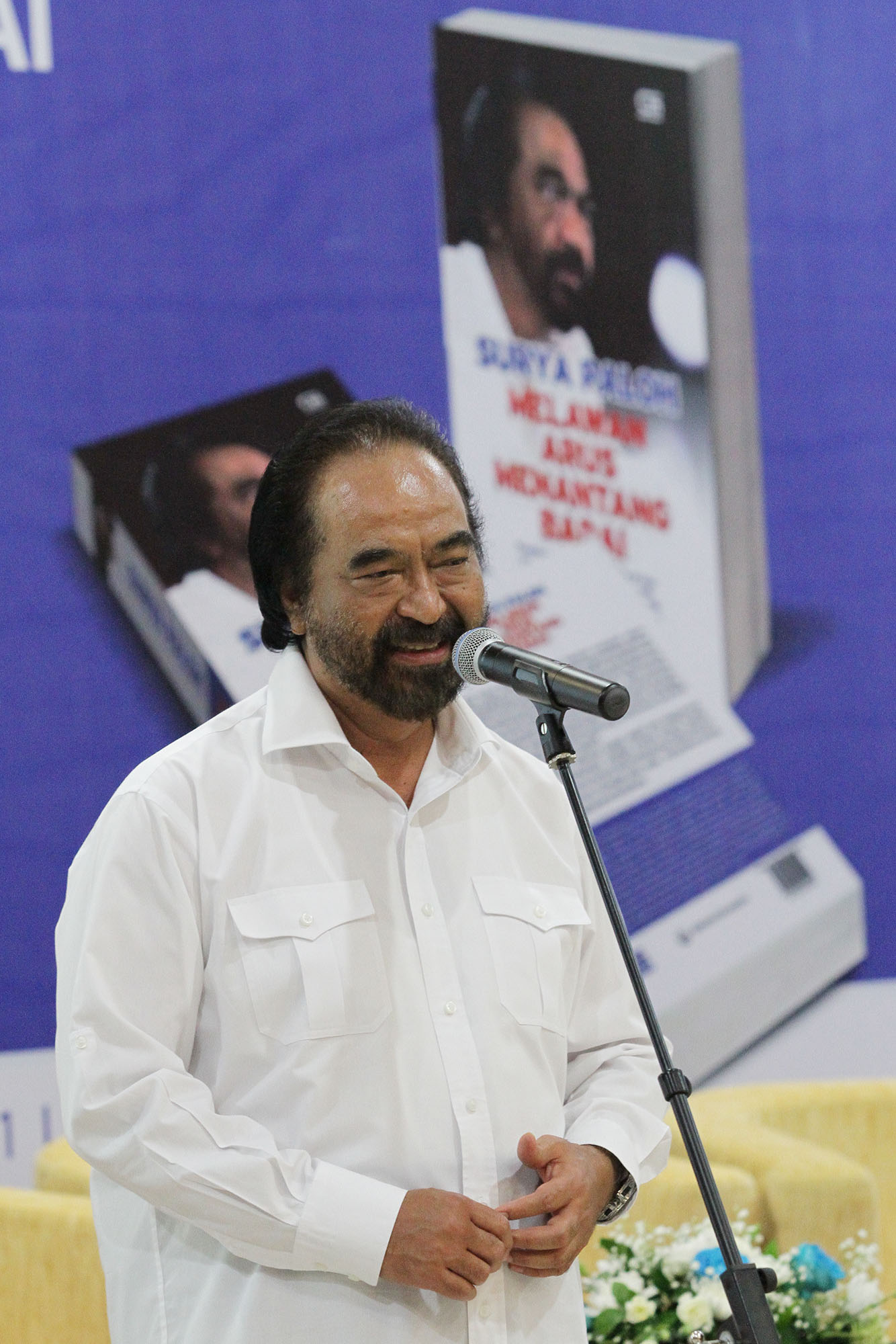 peluncuran-buku-surya-paloh_20141121_190237.jpg