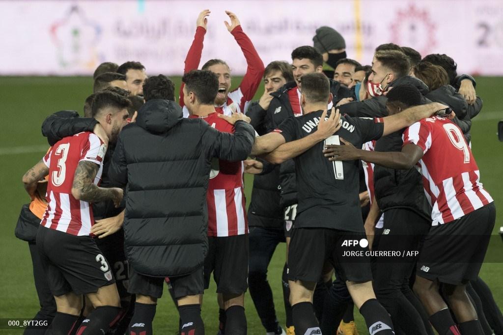 pemain-athletic-bilbao-merayakan-kemenangan-atas-real-madrid-di-semifinal-piala-super-spanyol.jpg