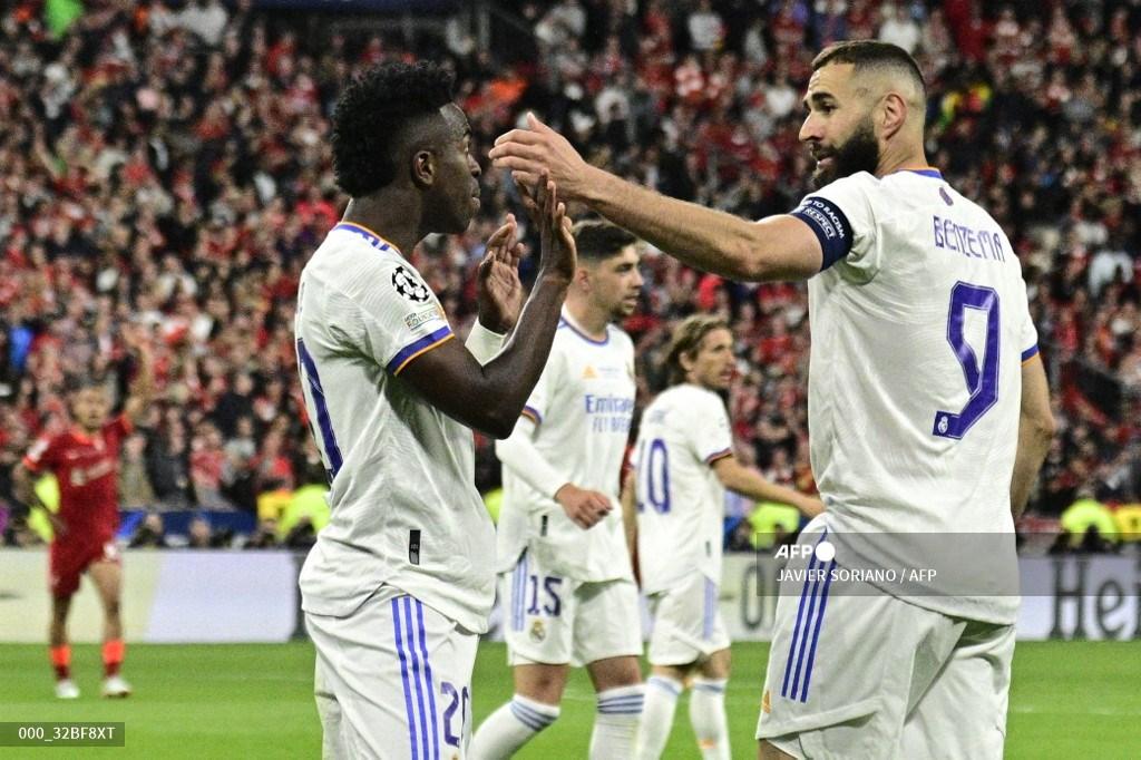 pemain-depan-real-madrid-brasil-vinicius-junior-kiri-merayakan-gol-pembuka.jpg