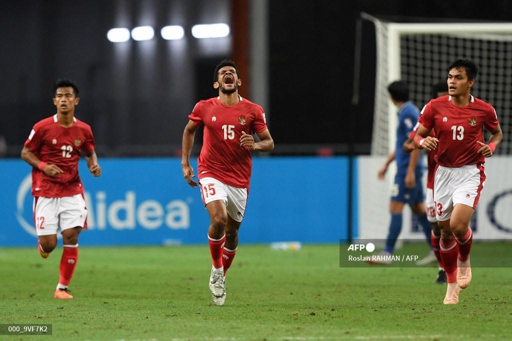 pemain-indonesia-ricky-richardo-kambuaya-tengah-merayakan-gol-bersama-rekan-setimnya.jpg