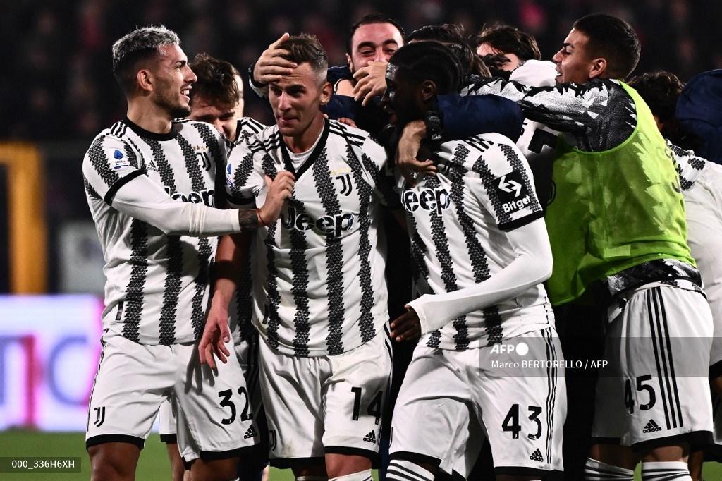 pemain-juventus-merayakan-gol-milik.jpg