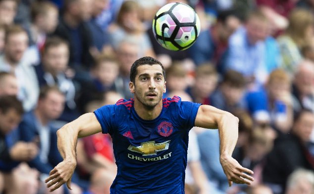 pemain-manchester-united-henrikh-mkhitaryan_20160717_013431.jpg