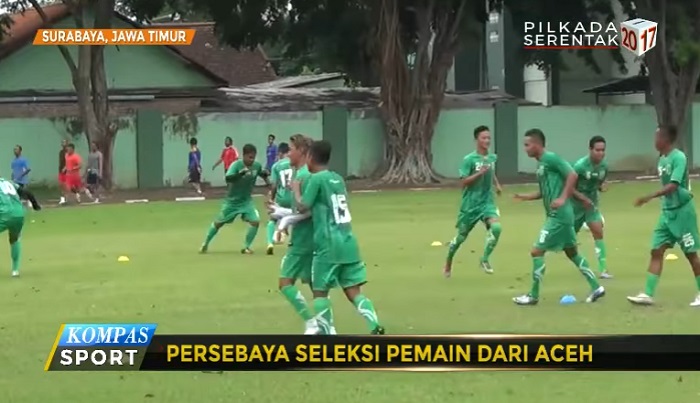 pemain-persebaya-berlatih_20170210_153626.jpg