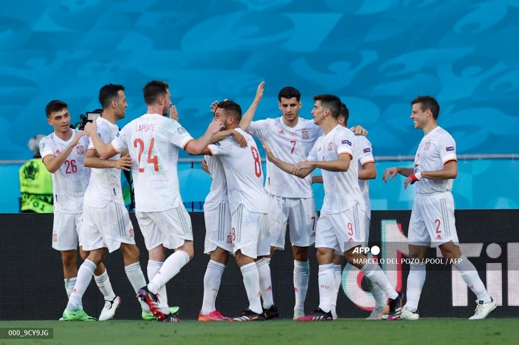 pemain-spanyol-merayakan-gol-ketiga-timnya-selama-pertandingan-grup-e-uefa-euro-2020.jpg
