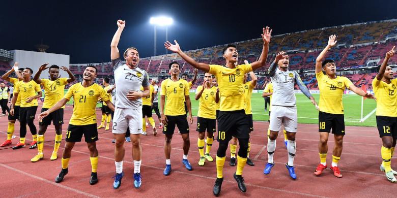 pemain-timnas-malaysia-merayakan-kelolosan-ke-babak-final-piala-aff-2018.jpg