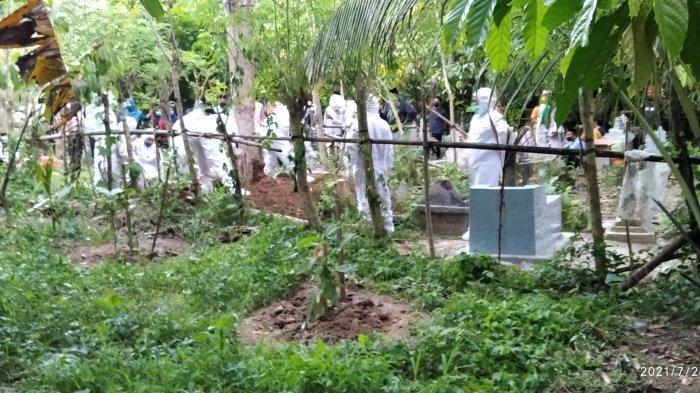 pemakaman-jenazah-pasien-covid-19-di-polewali-mandar.jpg