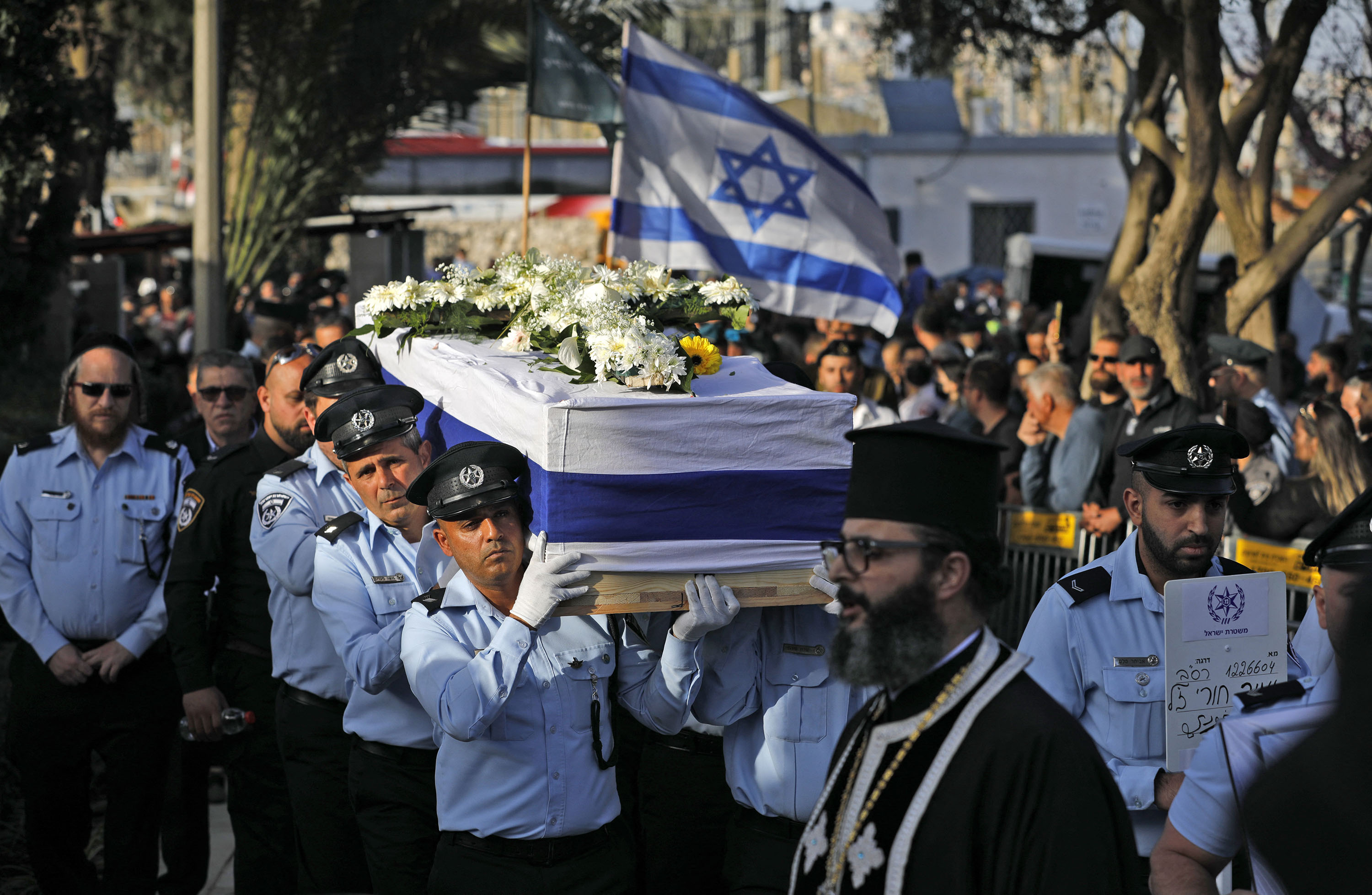 pemakaman-polisi-israel-korban-penembakan_20220401_080053.jpg