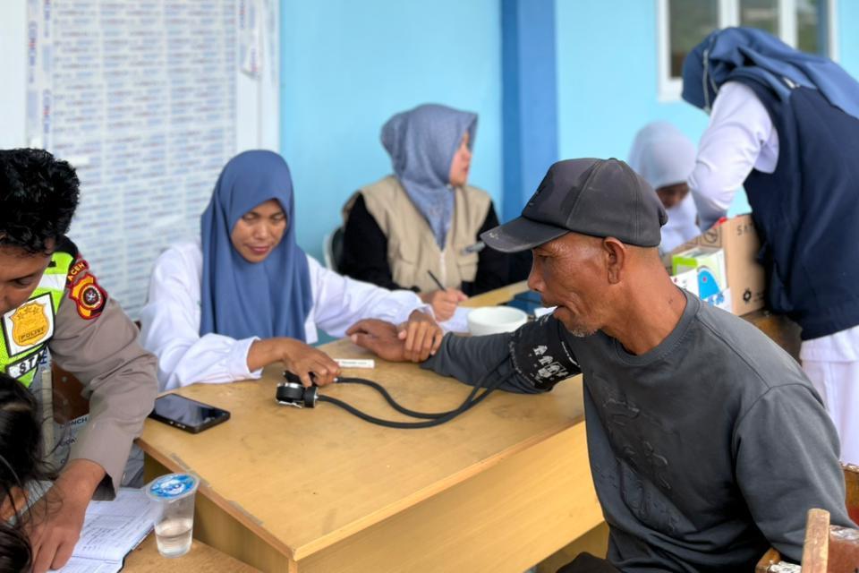 pemantauan-kesehatan-berkelanjutan-misalnya-pada-mereka-pasien-penyakit-kronis.jpg