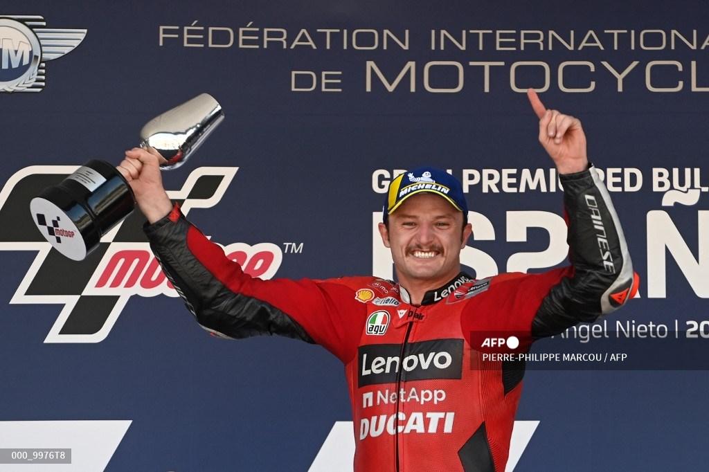 pembalap-australia-tim-ducati-lenovo-jack-miller-merayakan-di-podium.jpg
