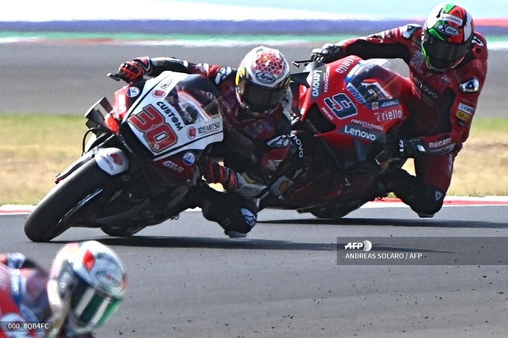 pembalap-jepang-lcr-honda-idemitsu-takaaki-nakagami-kiri.jpg