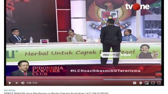 pembawa-acara-indonesia-lawyers-club-ilc-karni-ilyas-meminta-pengamat-politik-rocky-gerung.jpg