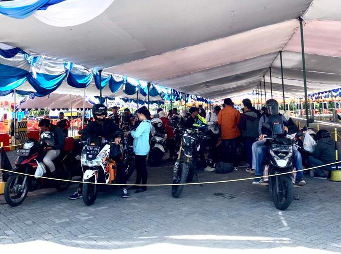 pemberangkatan-kapal-dari-pelabuhan-ciwandan-dari-pulau-jawa-menuju-sumatera.jpg