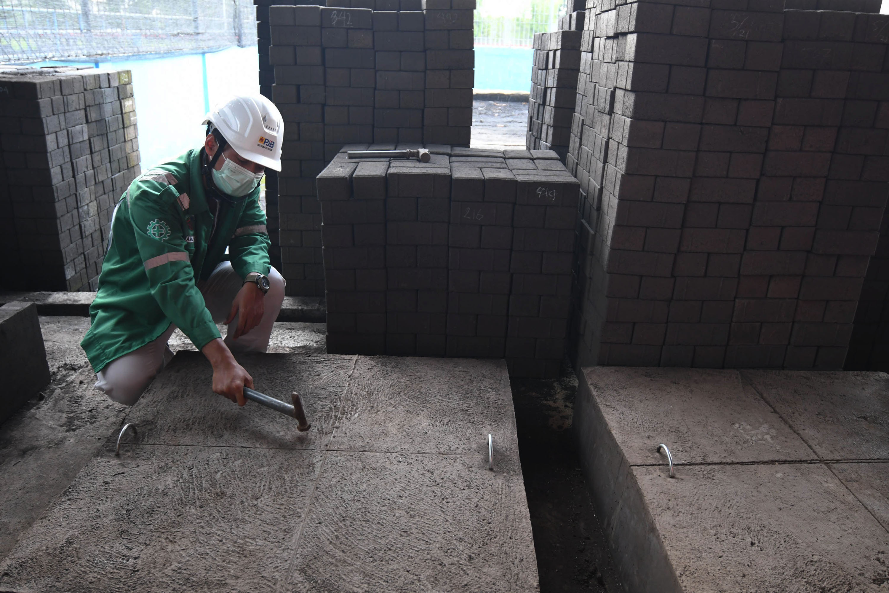 pembuatan-paving-dari-faba_20220204_195631.jpg