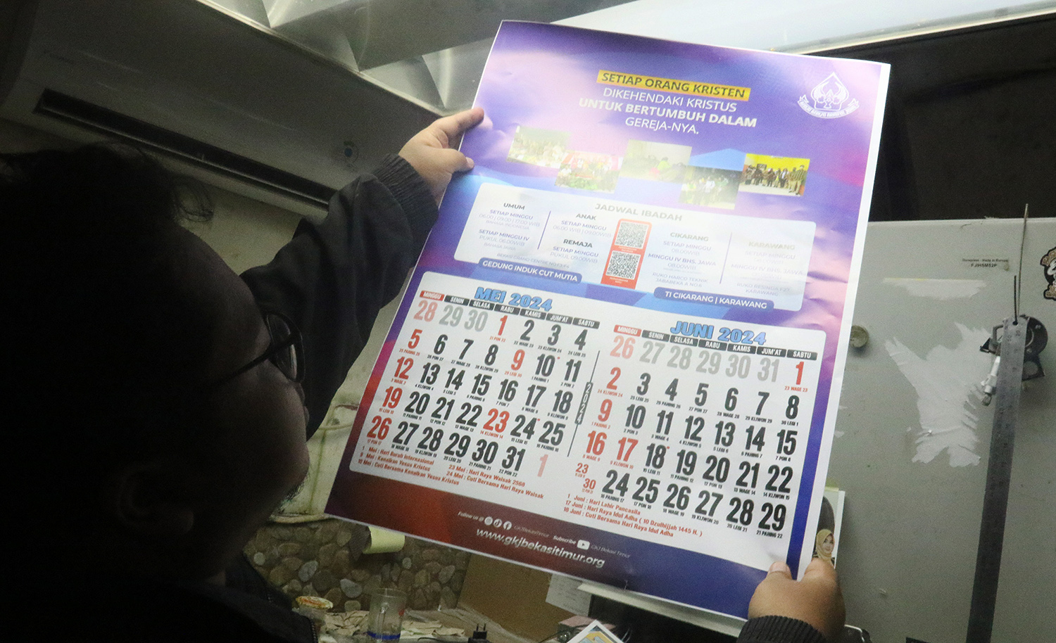 pemesanan-kalender-2024-meningkat-jelang-akhir-tahun_20231208_213810.jpg