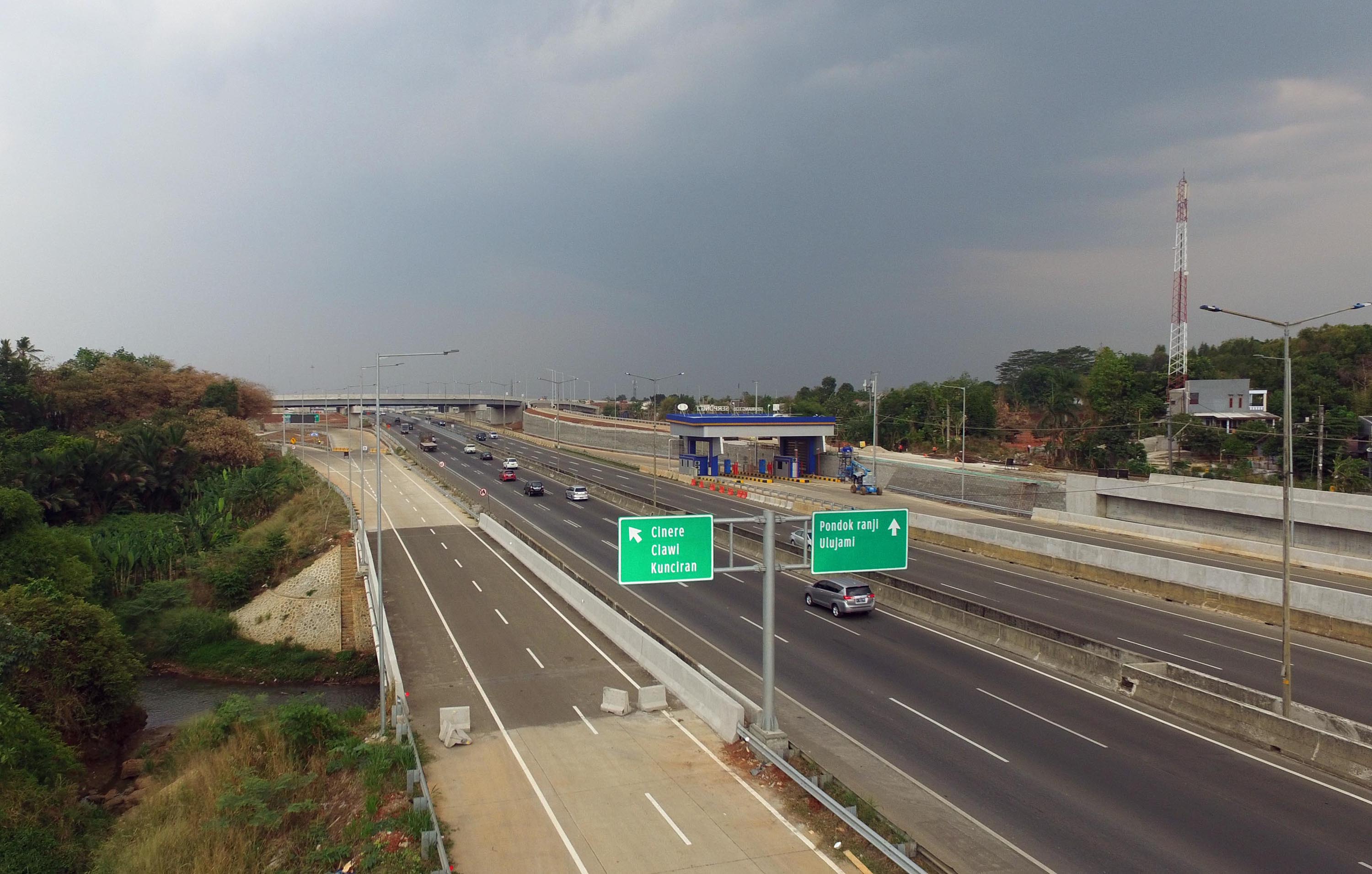 penampakan-dari-udara-simpang-susun-tol-jorr-w2-di-serpong_20191101_212049.jpg