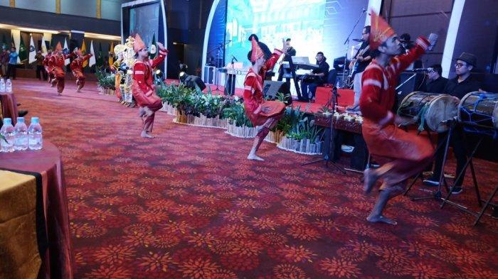 penampilan-tari-pasambahan-dalam-rakernas-appsi-rabu-2022019.jpg
