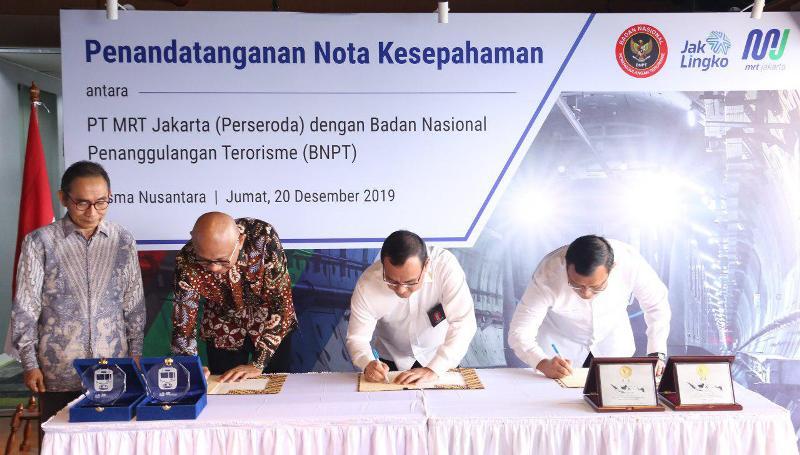 penandatangnan-mou-bnpt-dan-pt-mrt-jakarta.jpg