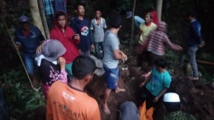 penemuan-mayat-wanita-di-kebun.jpg