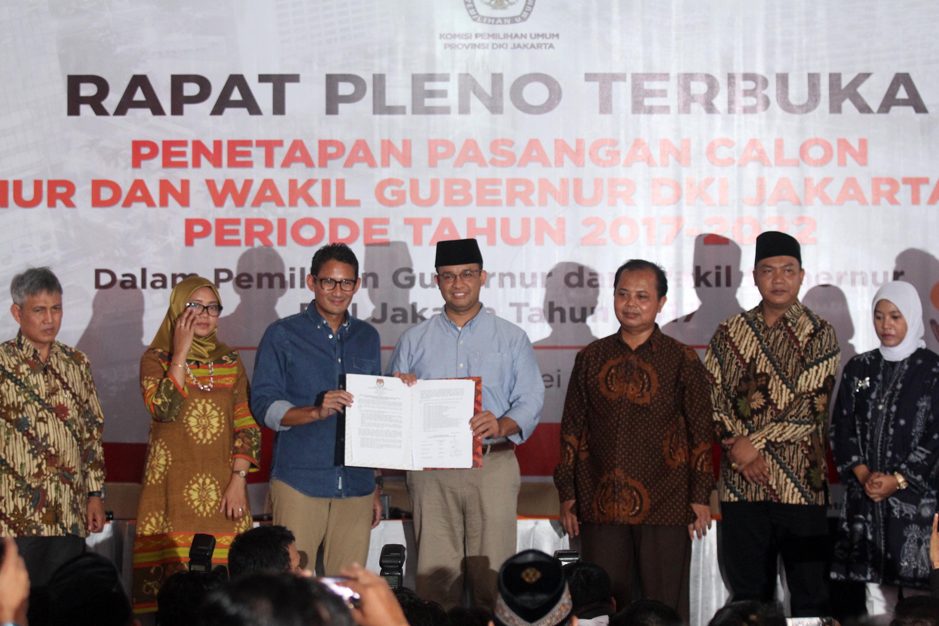 penetapan-pasangan-calon-terpilih-pilkada-dki-jakarta_20170505_204048.jpg