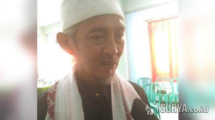 pengasuh-ponpes-lirboyo-kh-kafabihi-mahrus-q.jpg