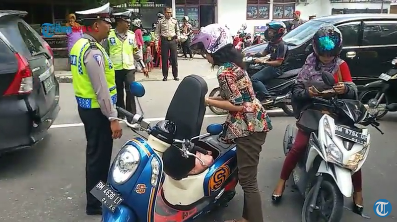 pengemudi-tanpa-sim-mendominasi-pelanggaran-lalin_20160121_022708.jpg