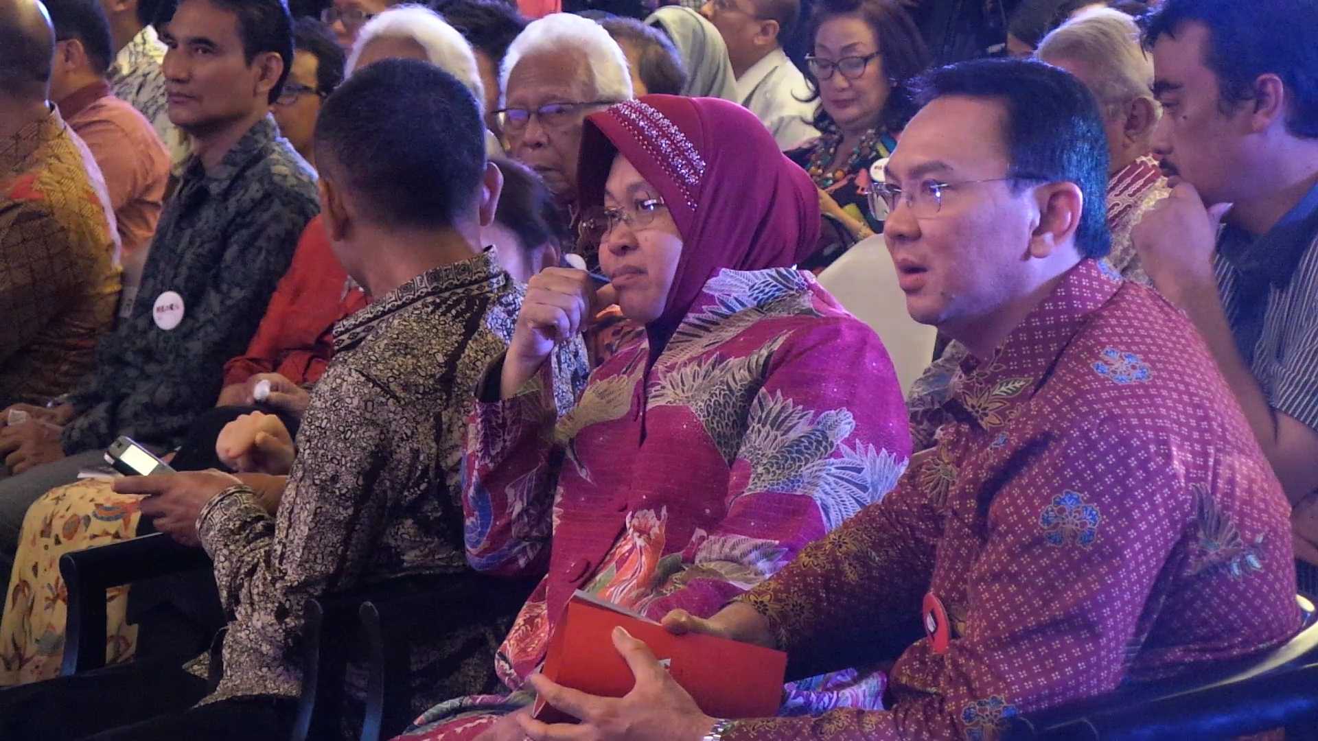 penghargaan-bung-hatta-anti-corruption-award-2015_20151108_205618.jpg