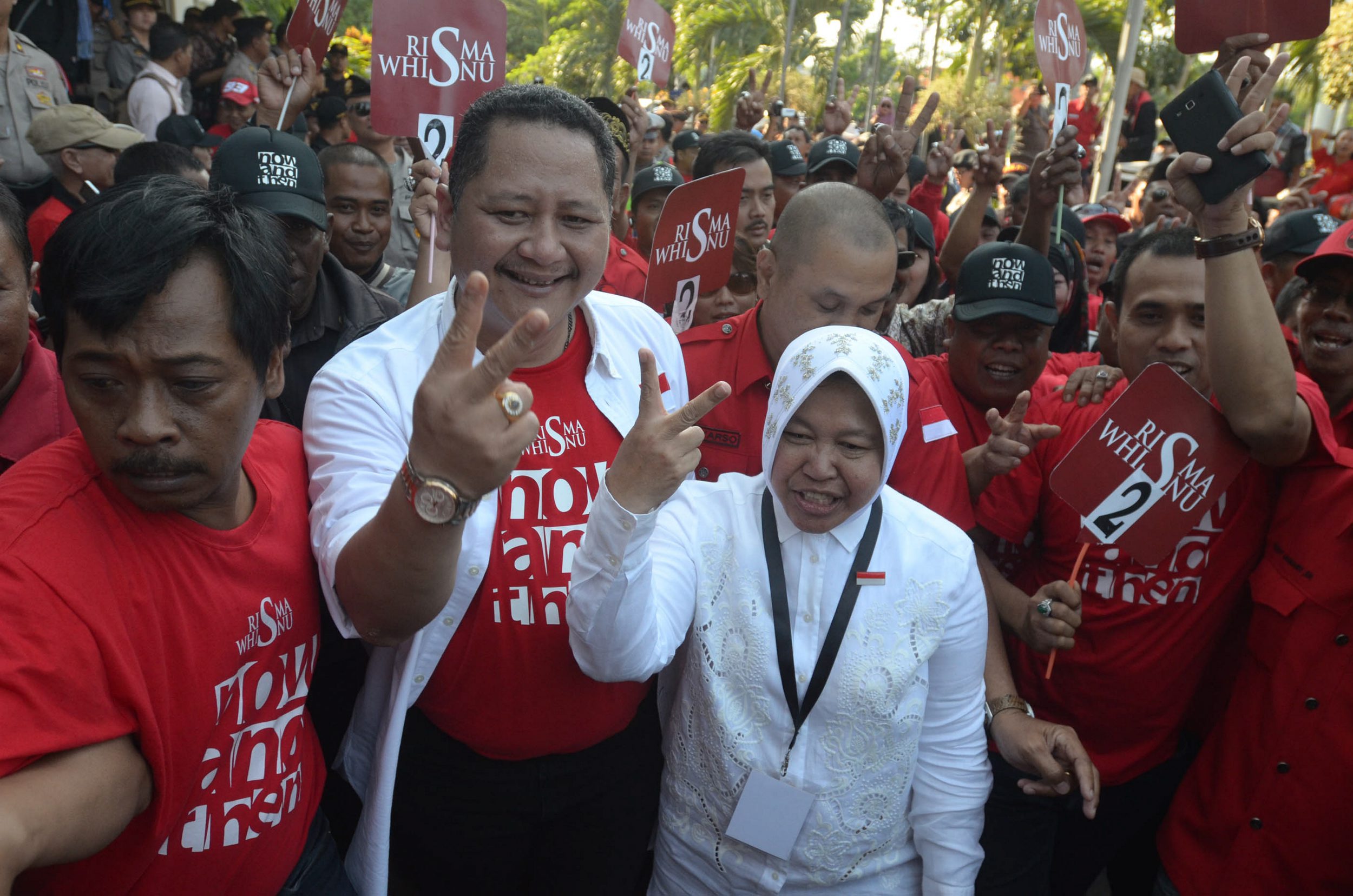 pengundian-nomer-urut-pilkada-walikota-surabaya_20150925_195012.jpg