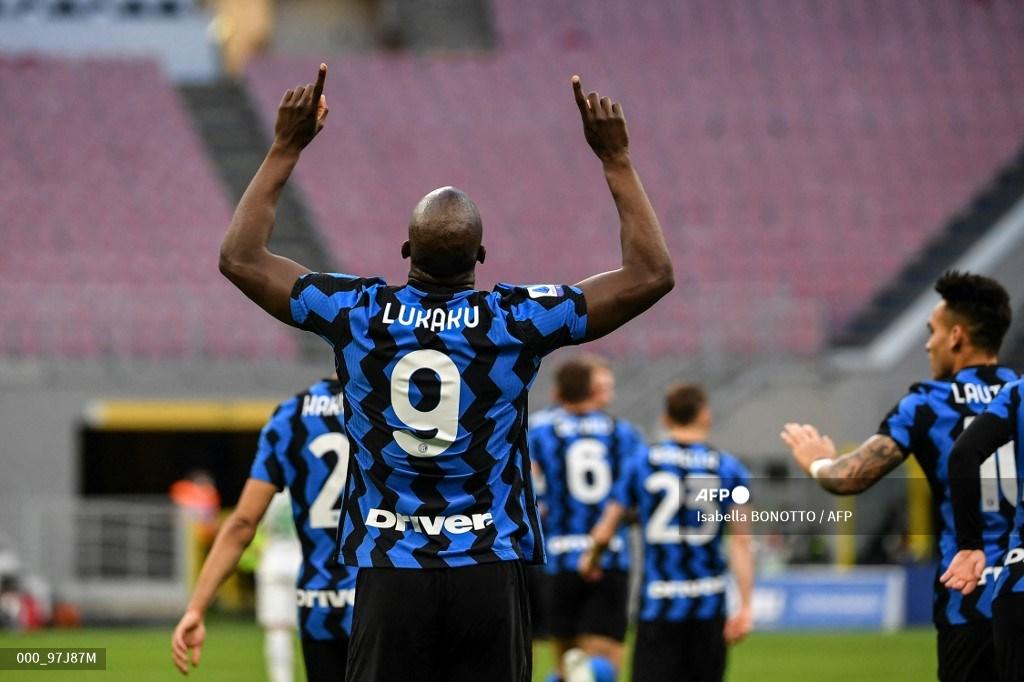 penyerang-belgia-inter-milan-romelu-lukaku-melakukan-selebrasi-setelah-membuka-skor.jpg
