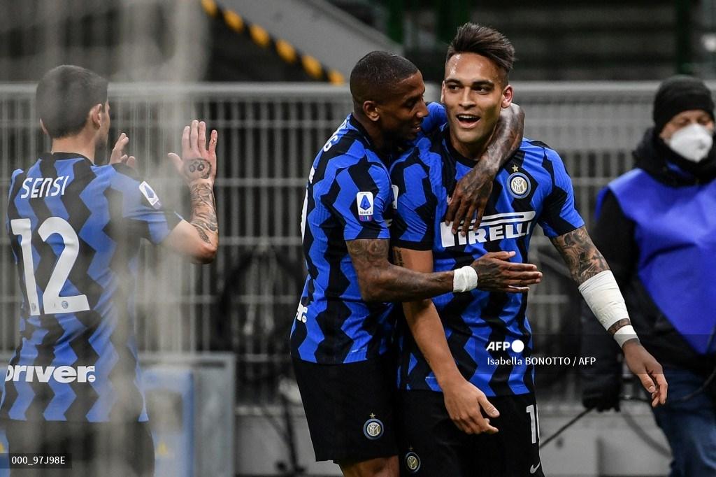 penyerang-inter-milan-asal-argentina-lautaro-martinez-kanan-melakukan-selebrasi.jpg