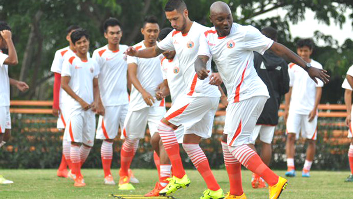 penyerang-persija-jakarta-emmanuel-pacho-kenmogne_20151117_175506.jpg