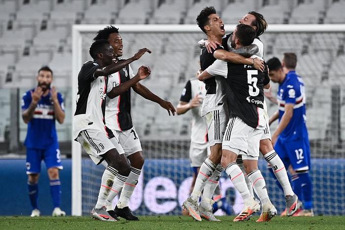 penyerang-portugal-juventus-cristiano-ronaldo-c-merayakan-gol.jpg